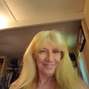 Meet your Posher, Michele